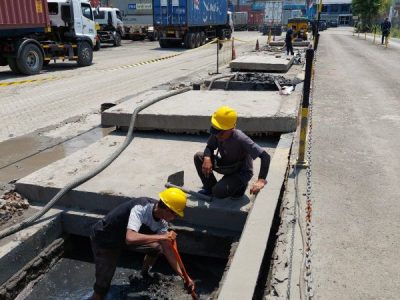 pekerjaan normalisasi saluran air 03
